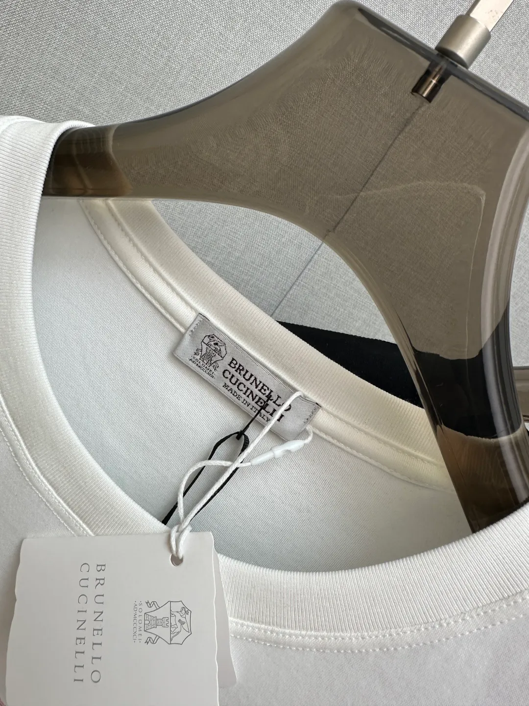 BC 2026ss spring and summer New Arrival first counter, the latest New Arrival short-sleeved round neck T-shirt Premium customized design, avant-garde and fashionable! Soft to the touch. Comfortable to wear. Exquisite counter-level stitching. Exquisite workmanship. The upper body effect is incomparably handsome! A must-have item for a stylish man! Sizes: M—3XL